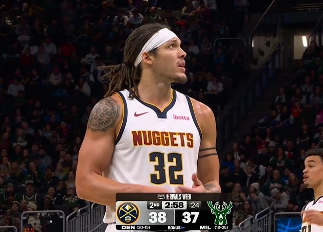 u8官网在线登录-里外里差不少！戈登进攻犯规 掘金挑战成功阻挡2+1